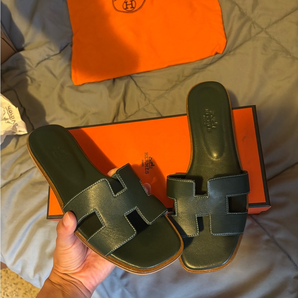 Hermès Oran Sandals Green
